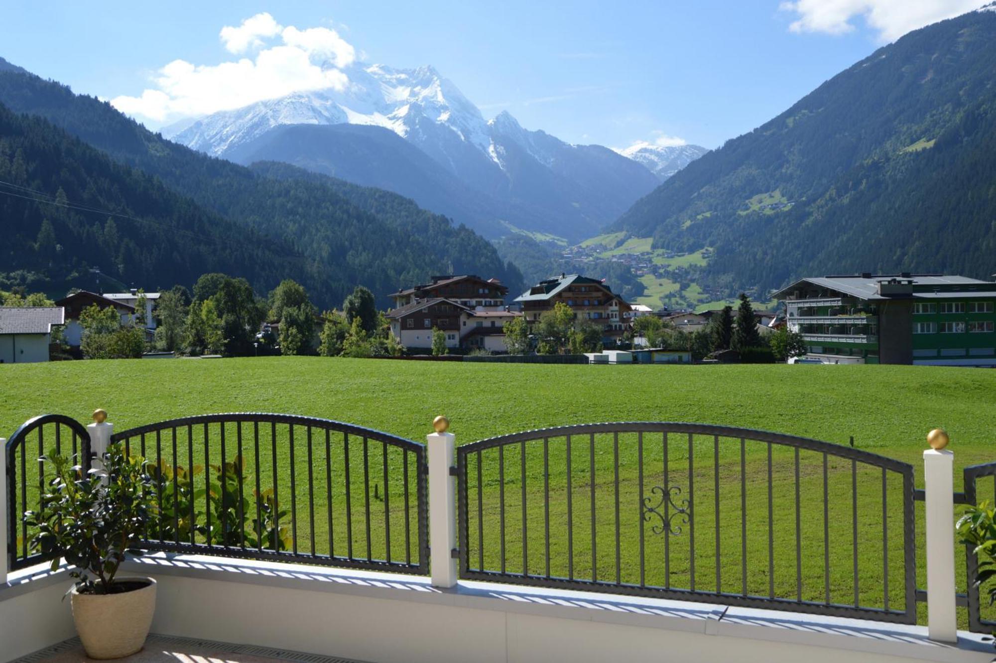 Apparthotel Koenig Mayrhofen Ngoại thất bức ảnh